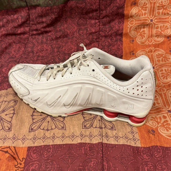 Nike Neymar Jr. x Shox R4 Platinum Tint, Size 12 Men’s. Gently Used. - Picture 7 of 8